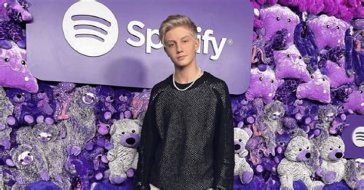 How old is Stefan Benz? American Idol season 21 contestant recently attended Grammy Awards 2023