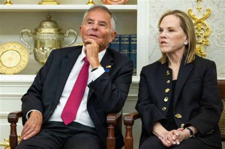 
Ike Perlmutter Wife Laura Perlmutter and Family Life 