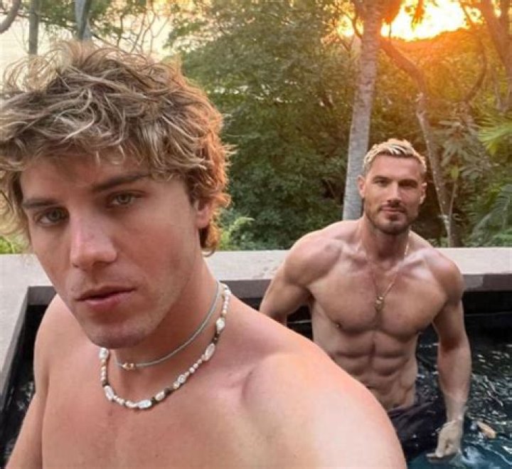 Is Chris Appleton Gay? Does He Have A Boyfriend?