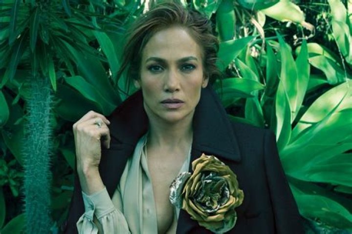 
Jennifer Lopez Hopes Her ‘Relentless’ Work Ethic Teaches Her Twins They Can ‘Accomplish Anything’ 