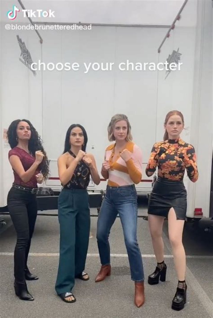 
Lamila Petschart – Blondebrunetteredhead – Camila Mendes, Lili Reinhart, Madelaine Petsch Launch Group TikTok Account 