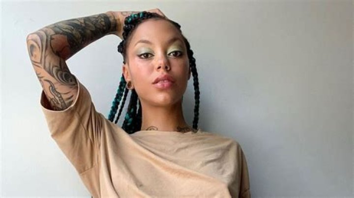 Miryam Lumpini Height, Weight, Net Worth, Age, Birthday, Wikipedia, Who, Nationality, Biography