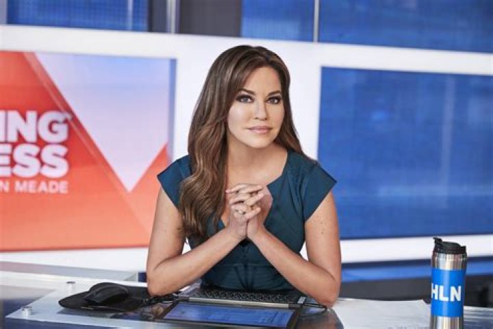 
Robin Meade Wiki: Why Did She Leave HLN? News Reporter Family And Nationality 