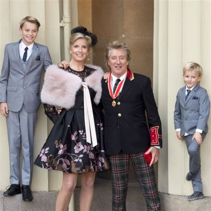 
Rod Stewart’s Son Sean Gets Married to Girlfriend Jody Weintraub in Surprise Wedding 