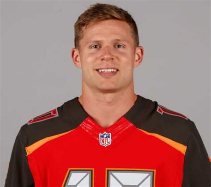 Who Is Adam Humphries Dating? The NFL Player’s Love Interest