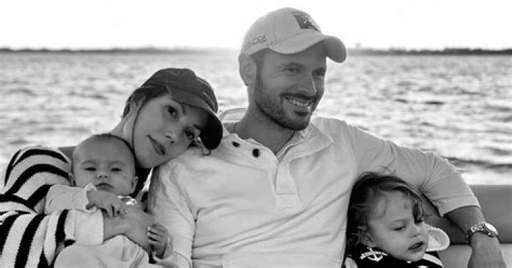 
Who Is Jean Dujardin Epouse Nathalie Péchalat? Kids Family And Net Worth 